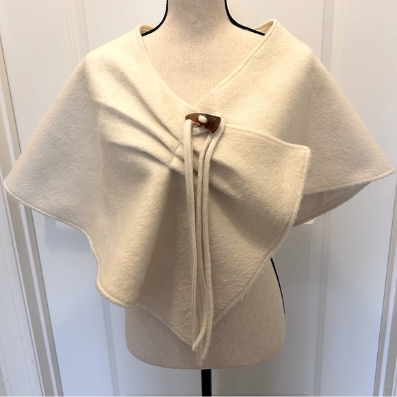 Cream Shrug Cape with Toggle Closure - Picture 1 of 7